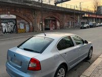 Gebraucht Skoda Octavia 102 PS (75 kW) 2009 Silber Limousine