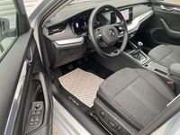 Gebraucht Skoda Octavia Style 150 PS (110 kW) 2021 Brilliantsilber Kombi