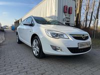 Gebraucht Opel Astra Design Edition 140 PS (102 kW) 2011 Weiß Kombi