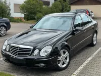 Gebraucht Mercedes E220 Avantgarde 170 PS (125 kW) 2008 Schwarz Limousine