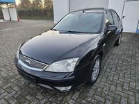 Gebraucht Ford Mondeo 131 PS (96 kW) 2005 Pantherschwarz metallic Kleinwagen