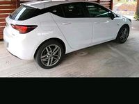 Gebraucht Opel Astra 105 PS (77 kW) 2016 Weiß Limousine
