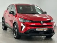 Używany Renault Captur Techno 158 KM (116 kW) 2025 Czerwony SUV