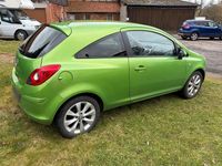 Gebraucht Opel Corsa 87 PS (63 kW) 2013 Grün Kleinwagen