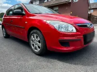 Gebraucht Hyundai i30 109 PS (80 kW) 2008 Rot Kleinwagen