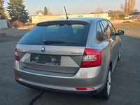 Gebraucht Skoda Rapid Ambition 122 PS (89 kW) 2014 Grau Limousine