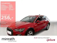 Gebraucht Audi A3 Ambiente 150 PS (110 kW) 2025 Rot Limousine