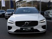 gebraucht Volvo V60 Recharge T6 AWD R-Design W-LAN ACC LED