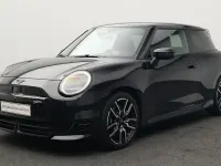 Gebraucht Mini Cooper 135 kW (184 PS) 2024 Schwarz Kleinwagen