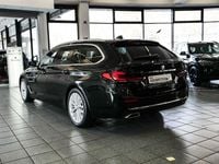 Gebraucht BMW 540 Luxury Line 333 PS (244 kW) 2023 Schwarz Kombi