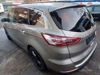 Gebraucht Ford S-MAX Titanium 241 PS (177 kW) 2017 Gold Van / Kleinbus