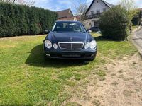 Gebraucht Mercedes E280 Classic 190 PS (139 kW) 2006 Blau Limousine