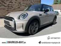 Gebraucht Mini Cooper 136 PS (100 kW) 2023 Rooftop grey metallic Kleinwagen