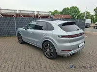 Second-hand Porsche Cayenne 470 CP (345 kW) 2023 Argintiu SUV