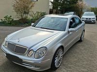 Gebraucht Mercedes E500 306 PS (225 kW) 2002 Silber Limousine
