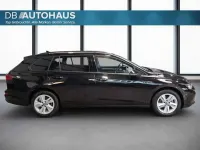 Gebraucht VW Golf VIII Life 150 PS (110 kW) 2024 Schwarz Kombi
