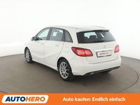 Gebraucht Mercedes B200 Urban 136 PS (100 kW) 2017 Weiß Van / Kleinbus
