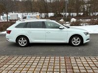 Gebraucht Skoda Superb 150 PS (110 kW) 2017 Weiß Kombi