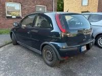 Second-hand Opel Corsa 70 CP (51 kW) 2004 Verde Hatchback