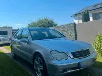Gebraucht Mercedes C180 129 PS (94 kW) 2001 Silber Limousine