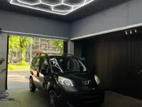 Gebraucht Peugeot Bipper 73 PS (53 kW) 2010 Schwarz Van / Kleinbus