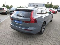 Gebraucht Volvo V60 Core 163 PS (119 kW) 2024 Thunder grey Kombi