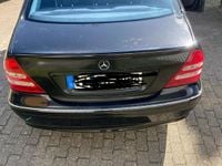 Gebraucht Mercedes C200 Elegance 163 PS (119 kW) 2001 Schwarz Limousine