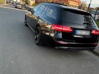 Gebraucht Mercedes E350 AMG 258 PS (189 kW) 2017 Schwarz Limousine