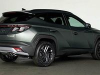 Neu Hyundai Tucson 160 PS (117 kW) 2025 Grün / pinegrün SUV