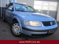 Gebraucht VW Passat 125 PS (91 kW) 2000 Blau Limousine