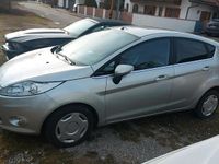 Gebraucht Ford Fiesta 82 PS (60 kW) 2011 Silber Kleinwagen