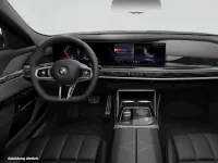 Gebraucht BMW 740 299 PS (219 kW) 2026 Schwarz Limousine