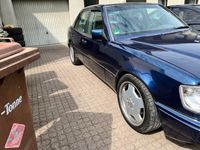 gebraucht Mercedes E220 top gepflegt 1. Hand