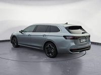 Gebraucht VW Passat Elegance 177 PS (130 kW) 2025 Oyster silver metallic Kombi