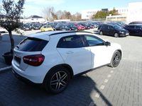 Gebraucht Mercedes GLA200 156 PS (114 kW) 2018 Weiß SUV