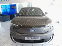 Gebraucht Ford Explorer Premium 210 kW (286 PS) 2025 Grau SUV