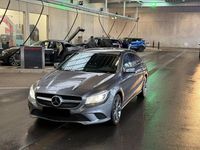 Gebraucht Mercedes CLA200 Shooting Brake 136 PS (100 kW) 2015 Grau Kombi