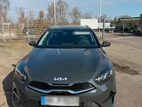 Gebraucht Kia Ceed 140 PS (102 kW) 2025 Grau Kleinwagen