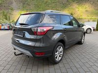 Gebraucht Ford Kuga Cool & Connect 150 PS (110 kW) 2019 Grau SUV