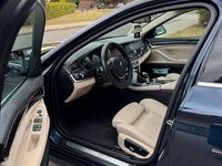 Gebraucht BMW 520 184 PS (135 kW) 2014 Blau Limousine