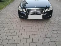 Używany Mercedes E200 184 KM (135 kW) 2009 Czarny Sedan/Limuzyna