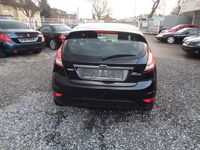 Gebraucht Ford Fiesta Titanium 101 PS (74 kW) 2015 Schwarz Limousine