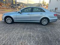 Gebraucht Mercedes E220 170 PS (125 kW) 2015 Silber Limousine