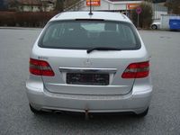 Gebraucht Mercedes B170 116 PS (85 kW) 2009 Silber Van / Kleinbus