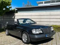 Gebraucht Mercedes E200 Sportline 136 PS (100 kW) 1996 Schwarz Cabrio