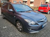 Gebraucht Hyundai i30 Edition+ 109 PS (80 kW) 2011 Grau Limousine