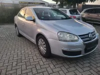 Gebraucht VW Jetta 105 PS (77 kW) 2007 Silber Limousine