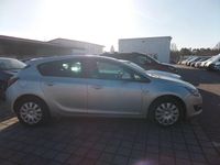 Gebraucht Opel Astra Energy 140 PS (102 kW) 2014 Silber Limousine