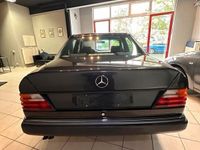 gebraucht Mercedes E260 ( Automatik, Klimaanlage, H-Zulassung )