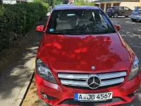 Gebraucht Mercedes 200 156 PS (114 kW) 2012 Rot Limousine